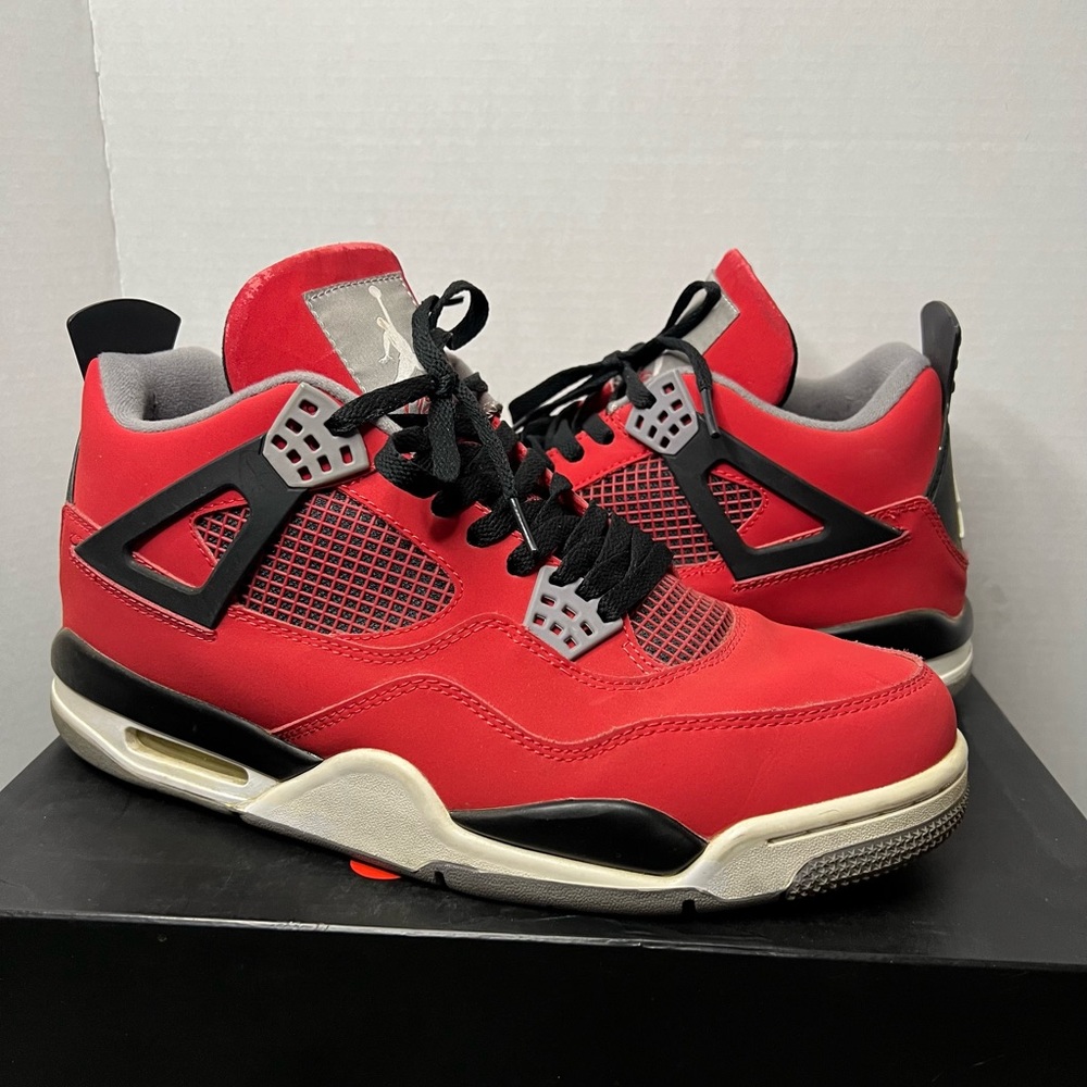 Size 11 - Air Jordan 4 Toro Bravo
